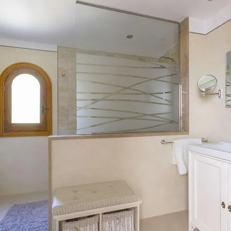 Miravall Villa